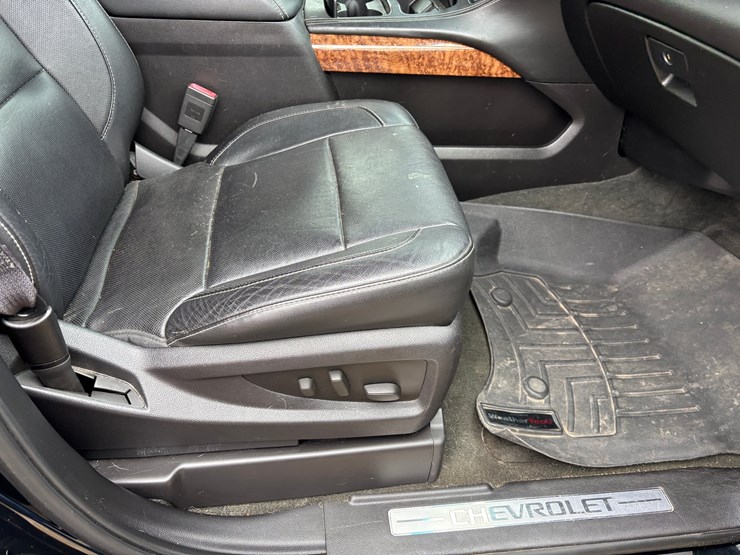 2015-chevrolet-tahoe-ltz-image-57