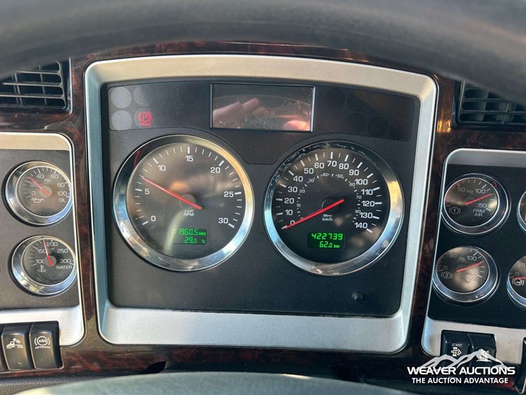 kenworth-t800-image-16