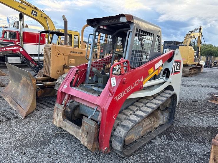 takeuchi-tl8-image-1
