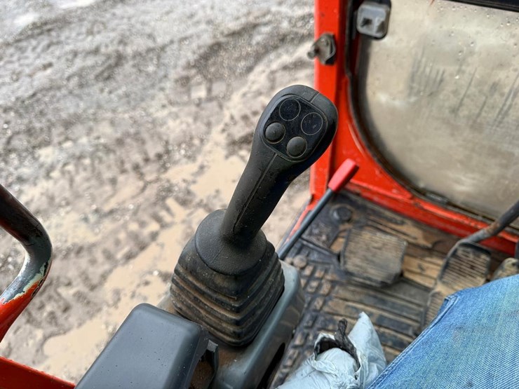 2012-kubota-kx080-3-image-26