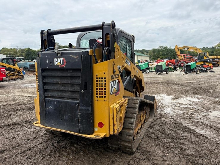 2023-caterpillar-259d3-image-4