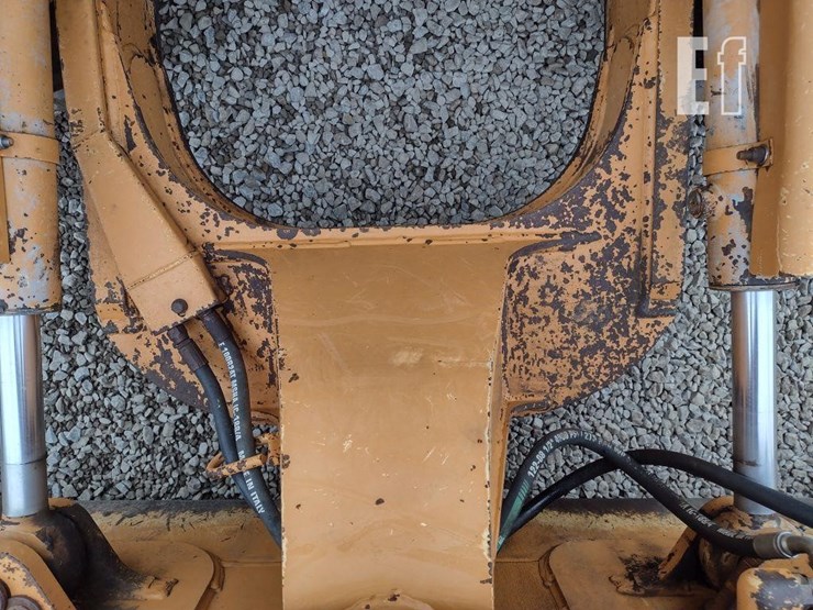 2006-case-550h-lt-image-25