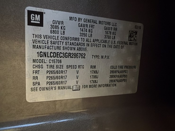 2016-chevrolet-tahoe-image-18