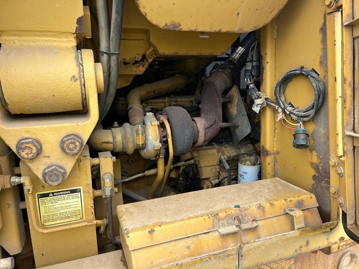 caterpillar-953-image-14