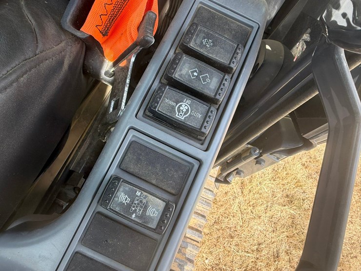2024-deere-210g-lc-image-67