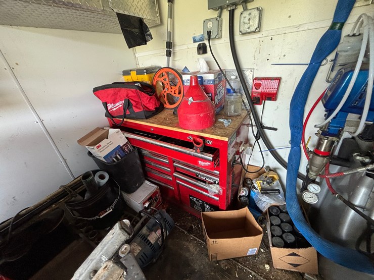 #1321-•-2021-diamond-cargo-enclosed-trailer-with-spray-foam-business-equipment-(no-title)-image-41
