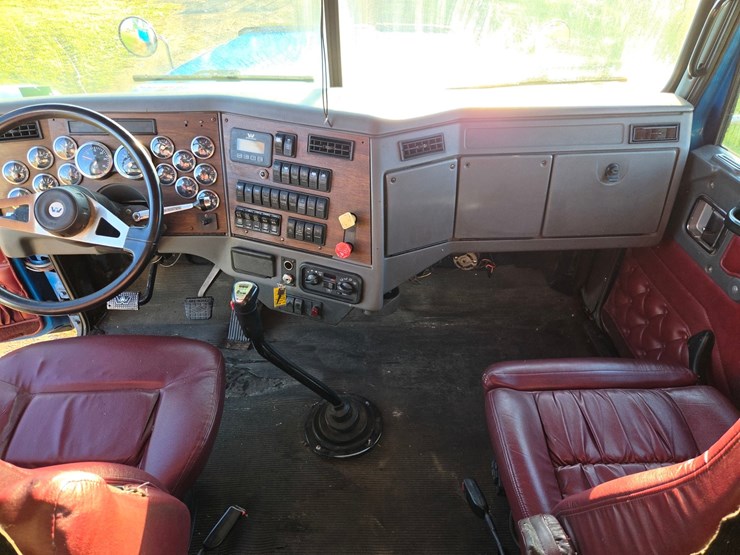 2001-western-star-4964ex-image-71