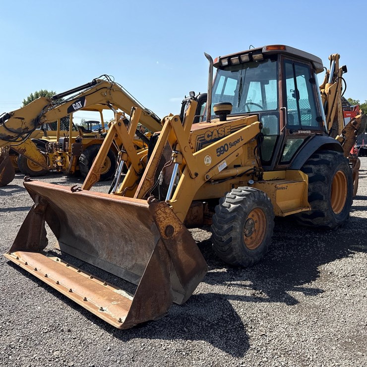 CASE 590