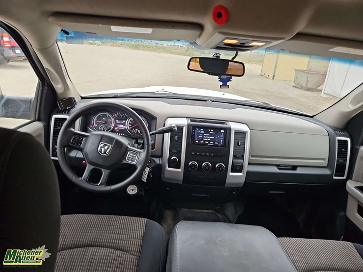 dodge-3500-image-18