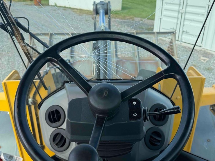 2022-deere-544-p-tier-image-21