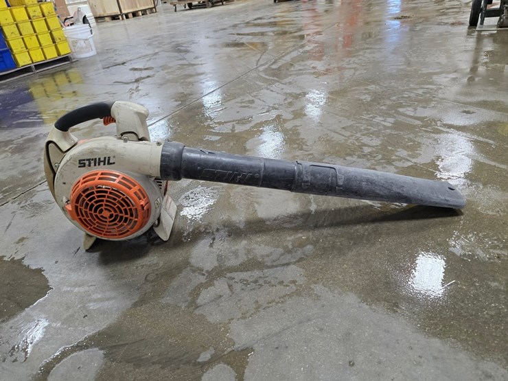 #9714-•-stihl-bg86-leaf-blower-image-5