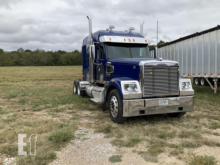 2014-freightliner-coronado-122-image-2