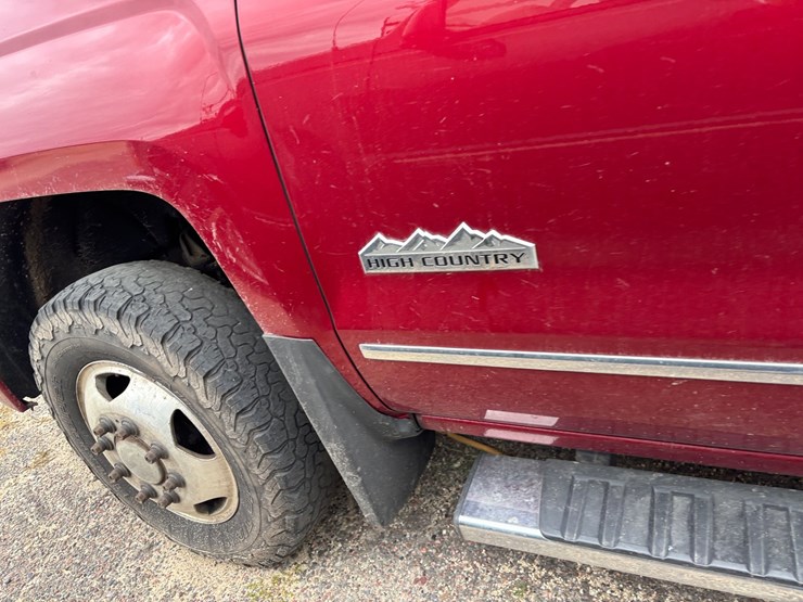 2019-chevrolet-silverado-3500hd-image-13