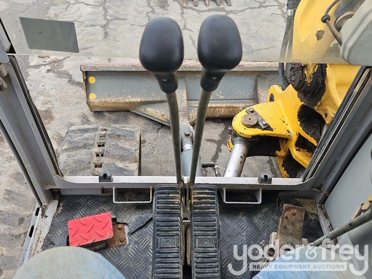 2008-neuson-8003-image-35