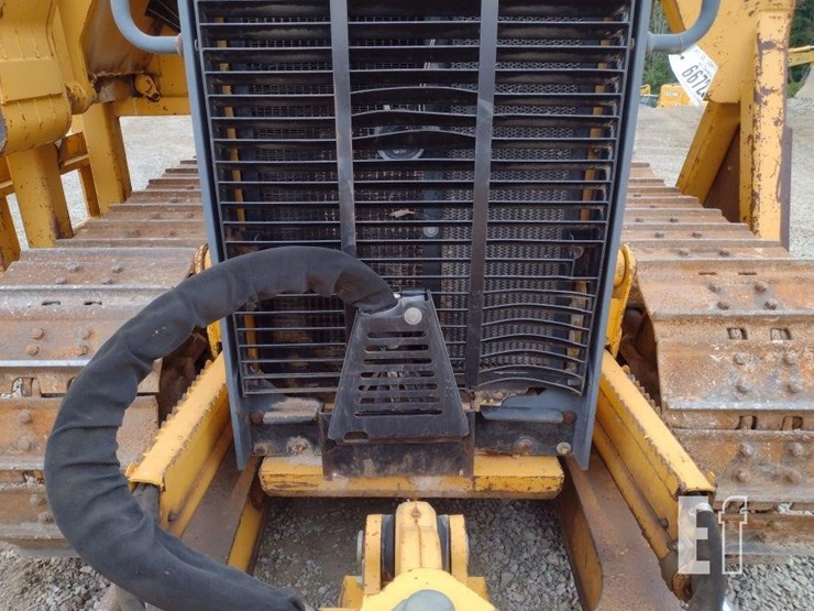 2000-deere-650h-lt-image-31