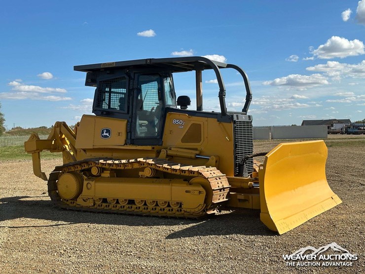 john-deere-10-image-2