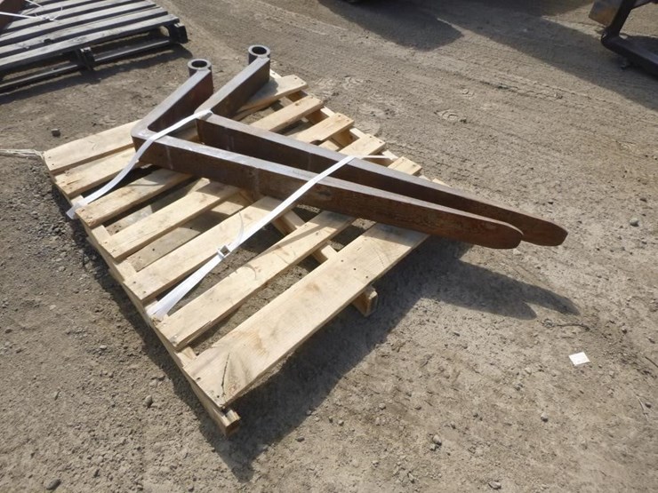 47"-reach-lift-forks-image-2