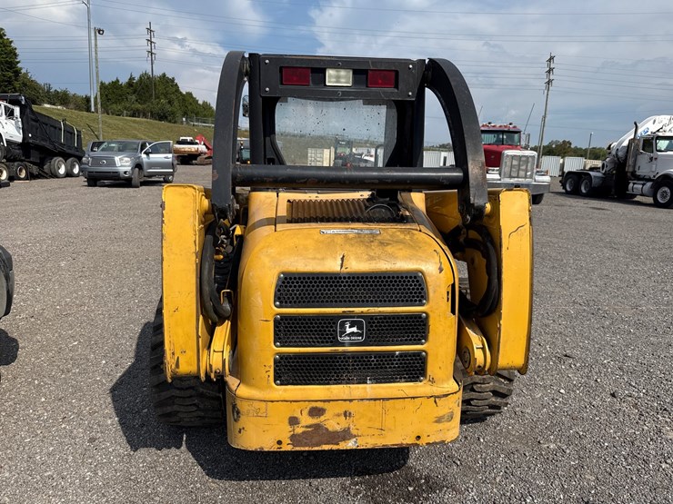 john-deere-270-image-6