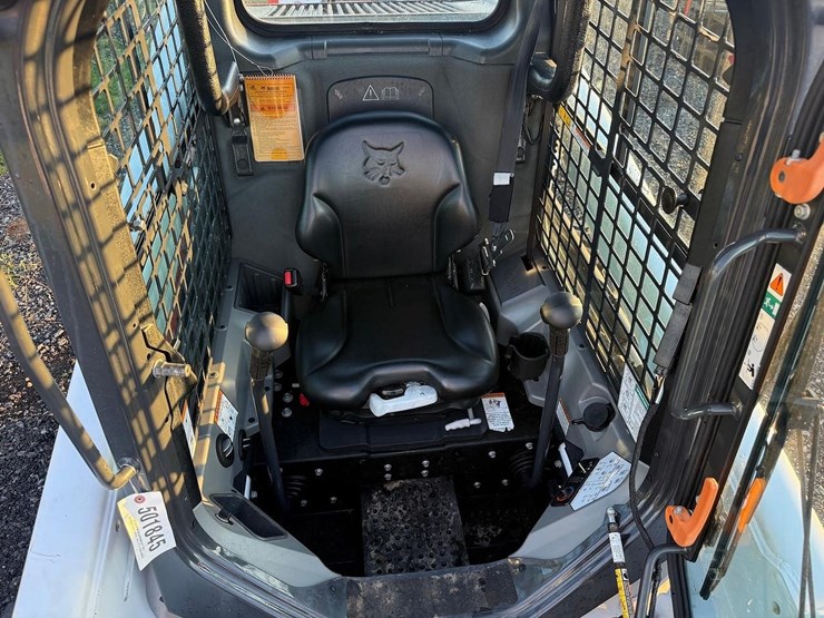 2018-bobcat-s550-image-16
