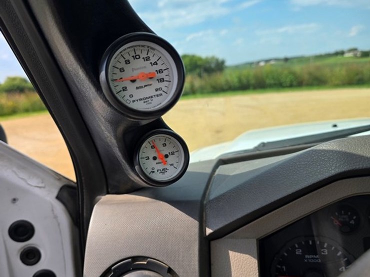2008-ford-f550-image-22