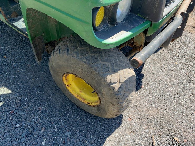john-deere-gator-image-8