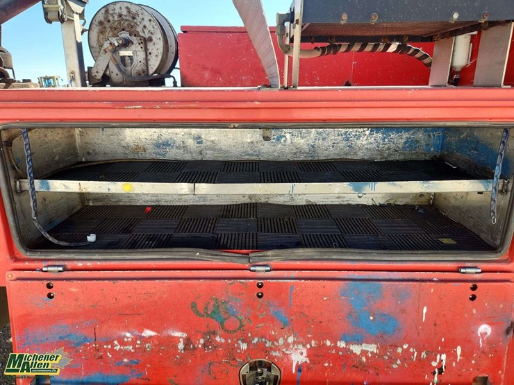 2011-ford-f550-image-46