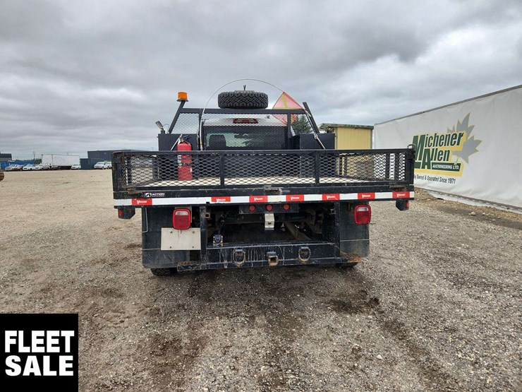 2021-chevrolet-silverado-3500hd-image-5