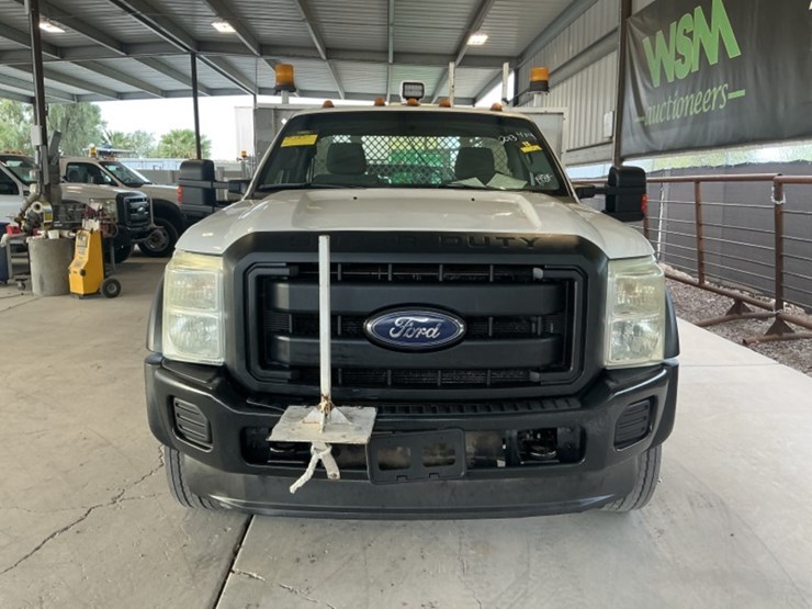 2013-ford-f550-image-3