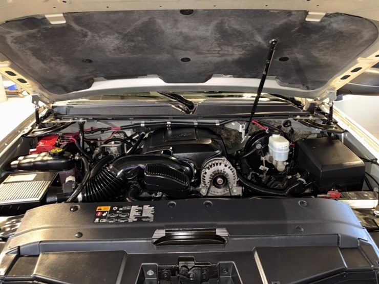 2014-chevrolet-tahoe-image-13