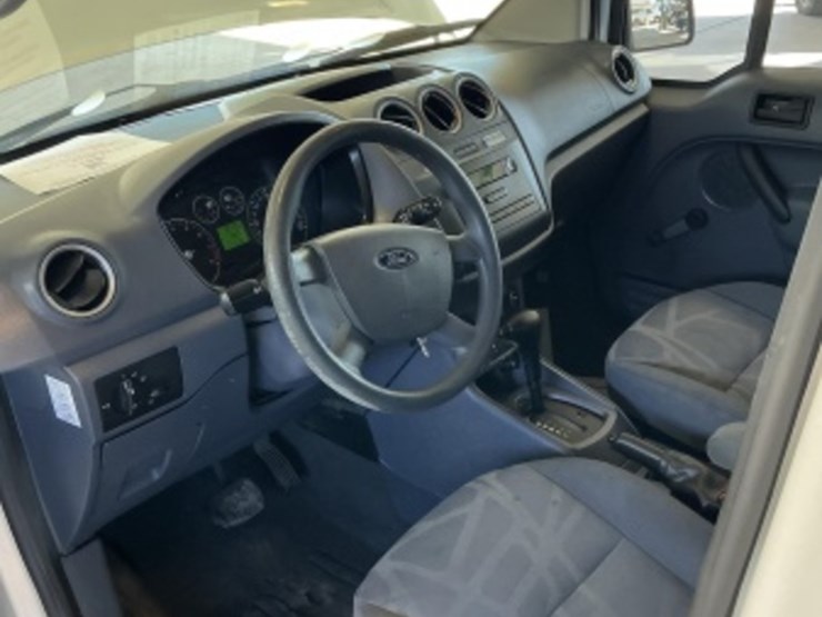 2013-ford-transit-connect-image-24