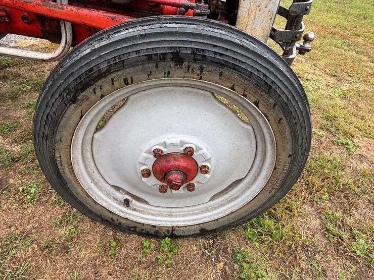 ford-8n-image-38