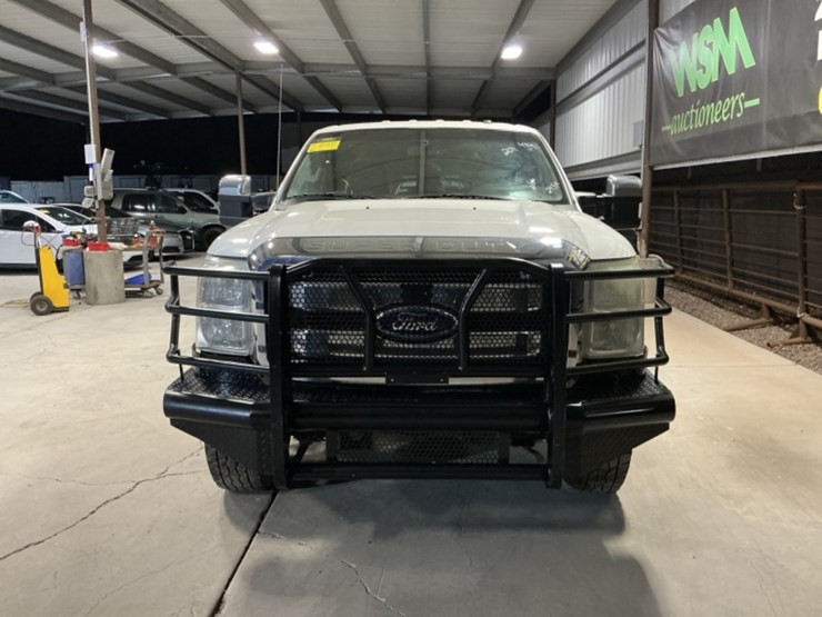 2011-ford-f350-image-3