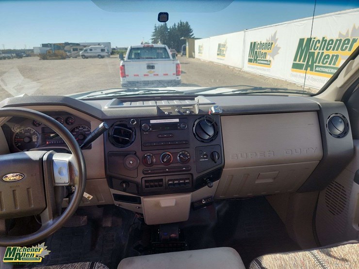 2009-ford-f550-image-16