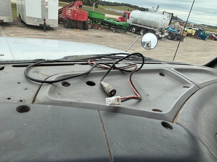 #1201-•-1999-sterling-silage-truck-(has-wi-title)-image-47