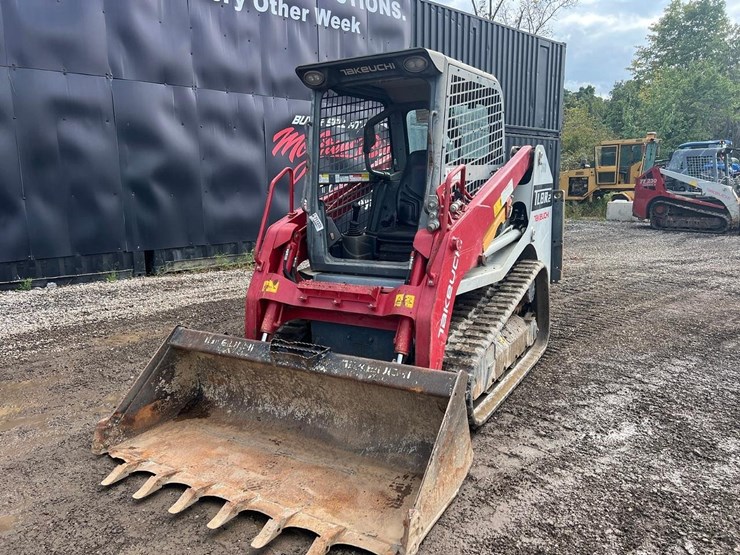 2020-takeuchi-tl8-image-2