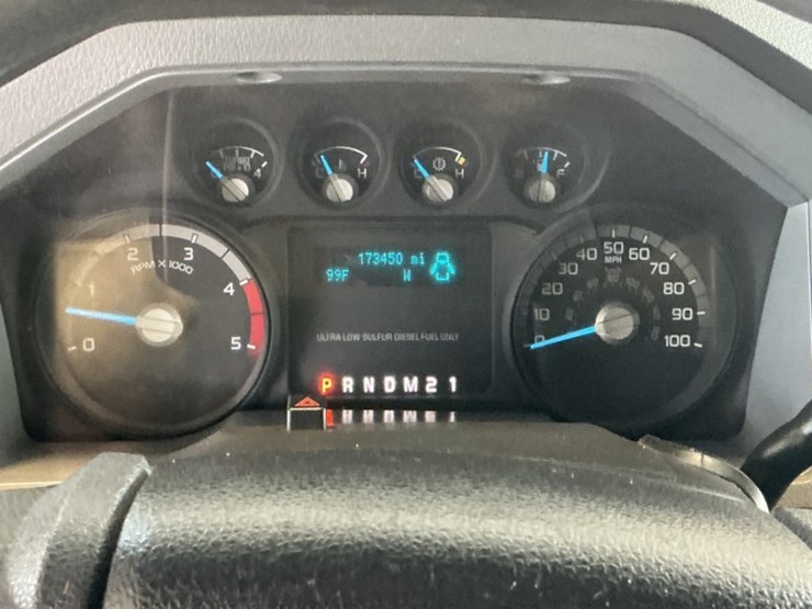 2016-ford-f550-image-18