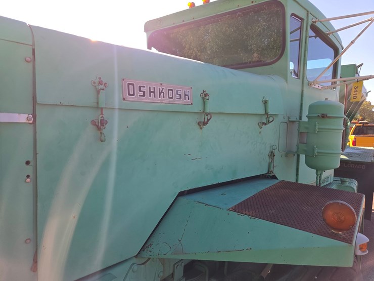 #3410-•-1974-oshkosh-p2025-1e1-plow-truck-image-20