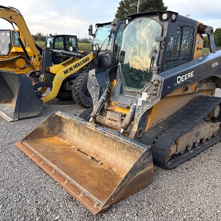 DEERE 333G