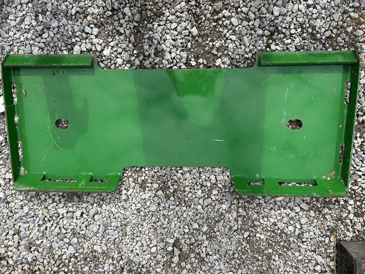 skid-steer-quick-attach-backing-plate-image-2