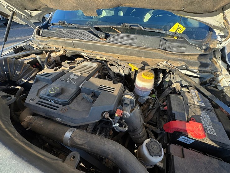 2020-dodge-3500-image-50