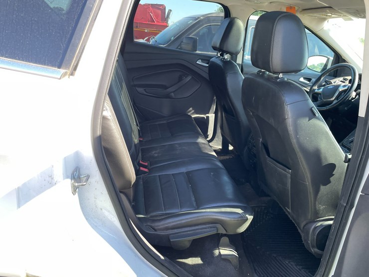 2014-ford-escape-titanium-image-60