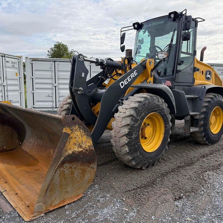2021 DEERE 344L