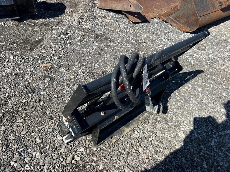 giyi-mini-skid-steer-side-shift-fork-frame-image-3