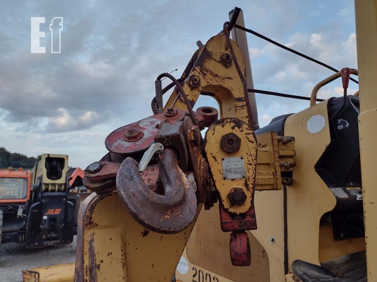 2000-deere-650h-lt-image-23