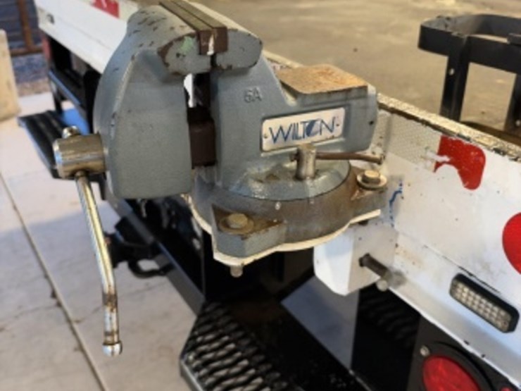 2019-ford-f550-image-14