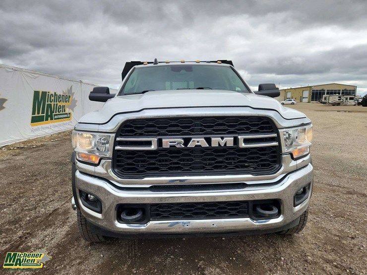 2020-ram-5500-laramie-image-8
