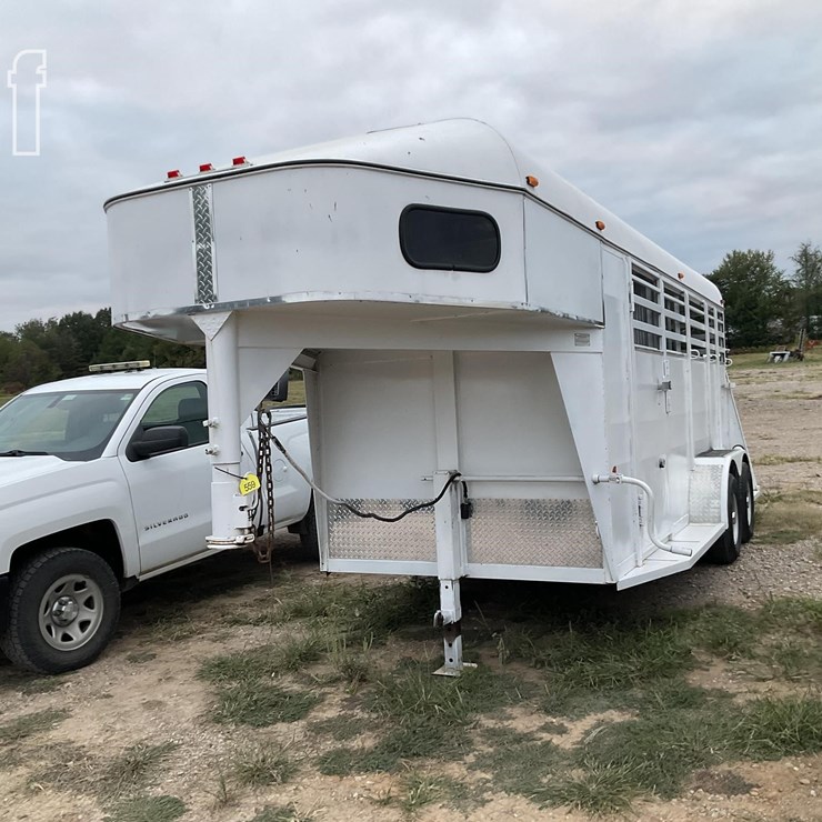 2007 CHAPARRAL HORSE TRAILER