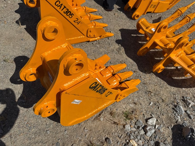 #55-•-giyi-gy-bk-12"-cat305-excavator-bucket-inv#55144-image-6