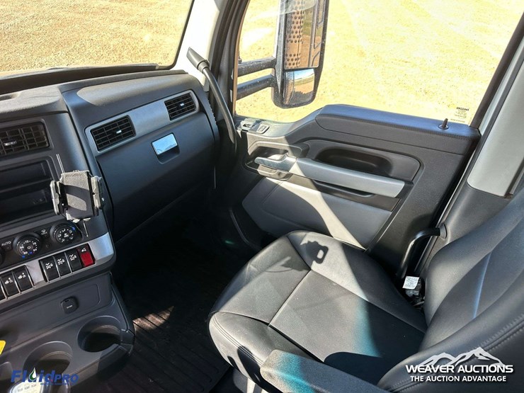 kenworth-t880-image-12