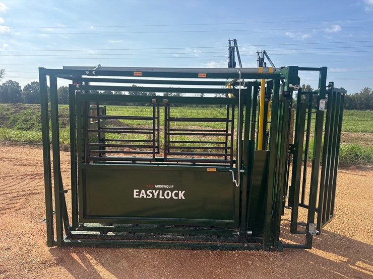 #8128-•-arrowquip-easy-lock-squeeze-chute-image-1